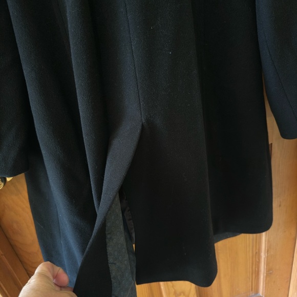Cashmere/Wool blend black coat, mid length, size 12 - Picture 6 of 7